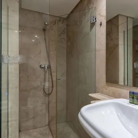 Flateli Pou Rodo 3 Apartment Gerona